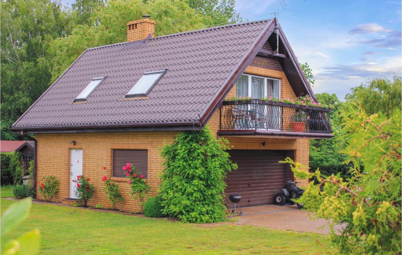 Cozy Apartment In Nowe Warpno With Wifi Exterior photo